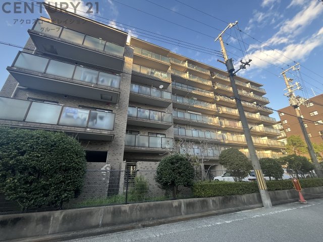 建物外観　エレベーター付きで重い荷物があっても安心です