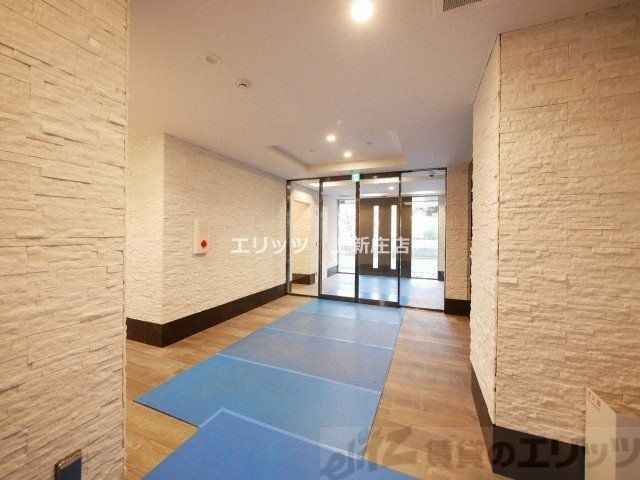 エントランス　エントランス