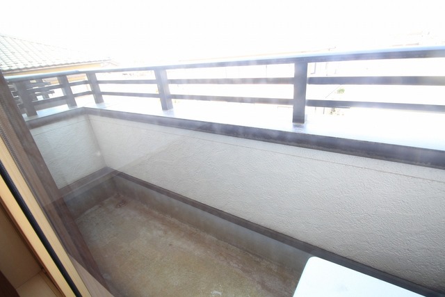 バルコニー　※別号室の写真となります