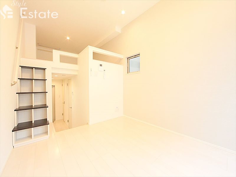 居室・リビング　内装