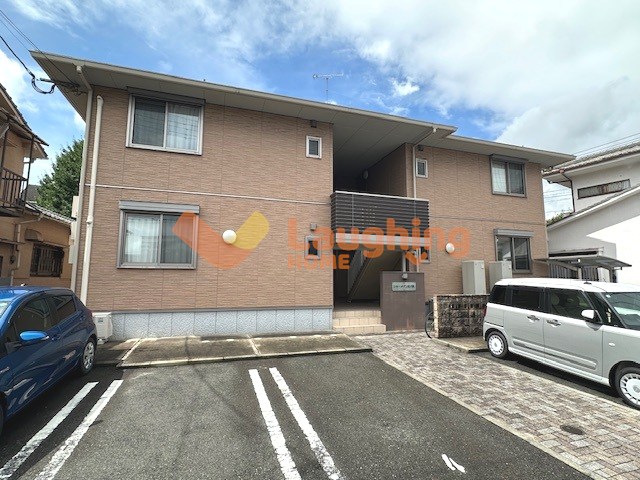 建物外観　落ち着いた雰囲気の外観です