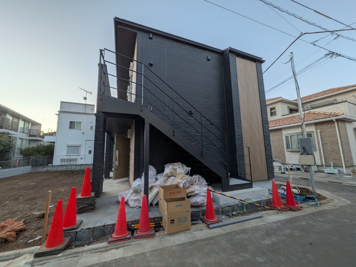 建物外観　建築中