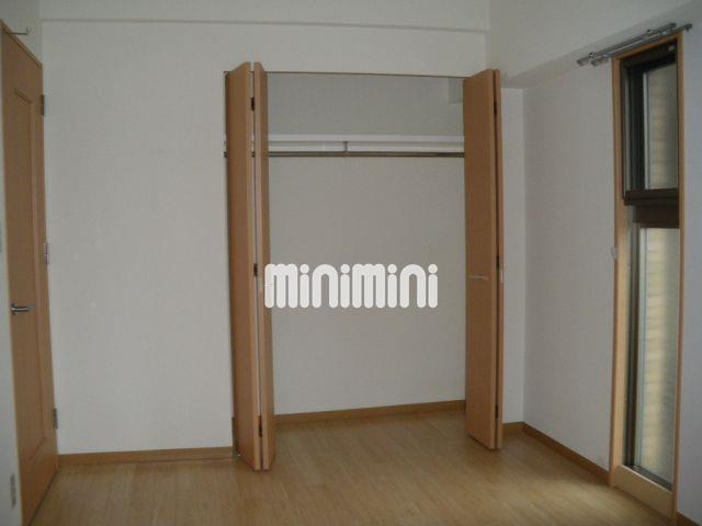 収納　洋間のクローゼット