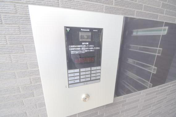 セキュリティ　オートロック付きだと安心ですね。