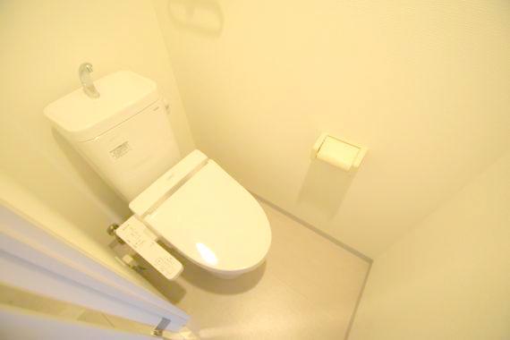 トイレ　清潔感あるトイレです。