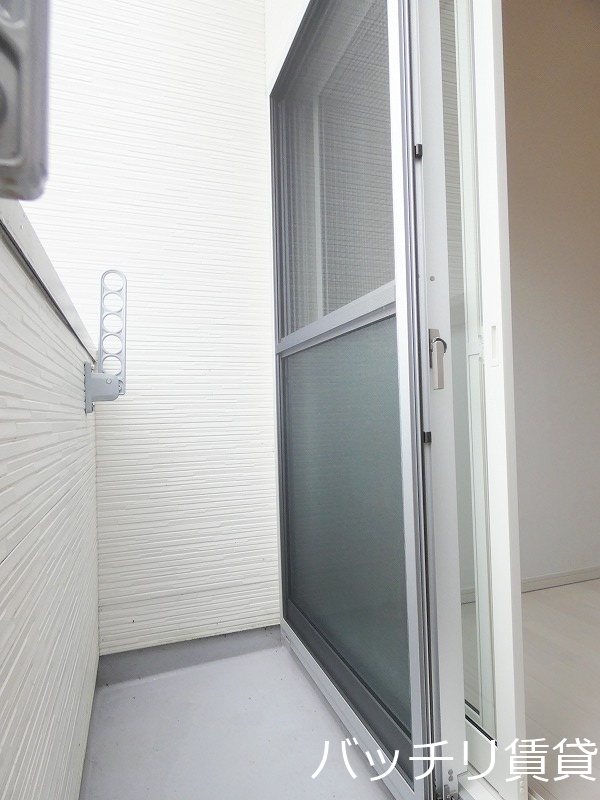 バルコニー　同型タイプの為、現状を優先致します。