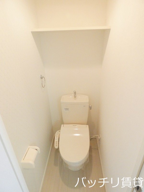 トイレ　同型タイプの為、現状を優先致します。
