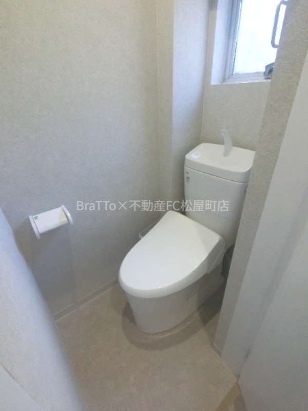 トイレ　トイレ（ウォシュレット付）