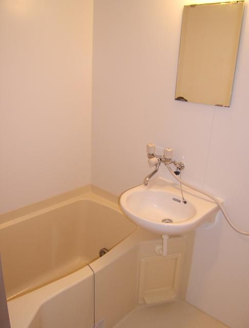 バス・シャワールーム　きれいなお風呂です