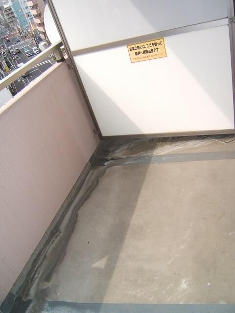 バルコニー　広々としたバルコニーです