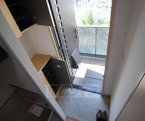 玄関　シューズボックス付きです。