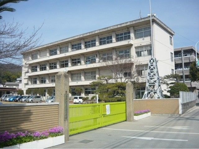 小学校　児島小学校（小学校）まで850m