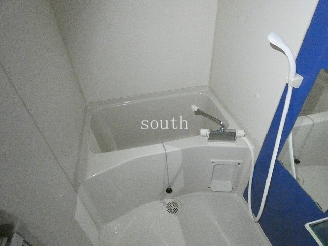 バス・シャワールーム　浴室乾燥機付きのお風呂