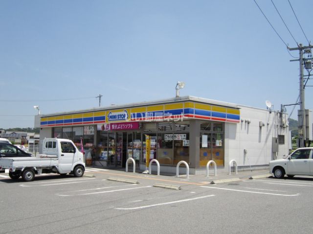 コンビニ　ミニストップ幸田大草店（コンビニ）まで899m