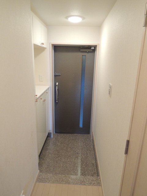 玄関　シューズボックス付きの玄関です♪