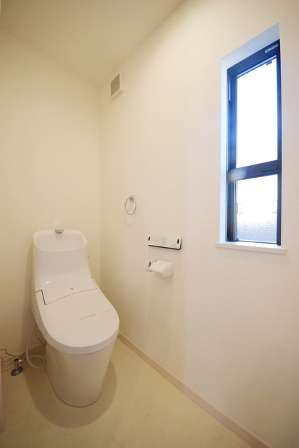 トイレ　～温水洗浄便座で心も体もポッカポカ～