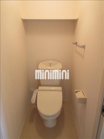 トイレ　機能性のある清潔的なトイレです。