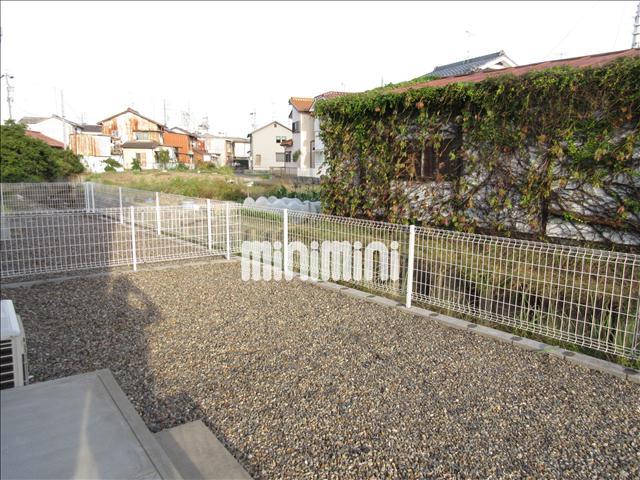 庭　プライベート空間の庭付きでさまざまな楽しみ方が出来ます。