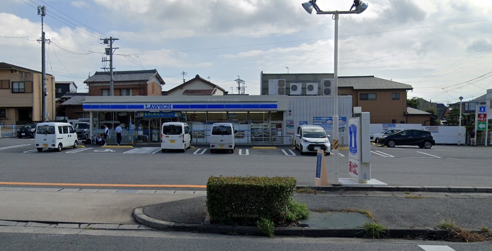 コンビニ　ローソン蒲郡本町店（コンビニ）まで400m