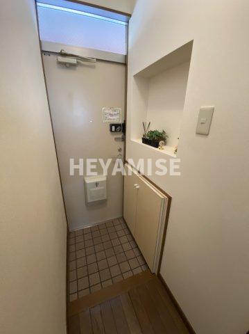 玄関　※別号室写真（リフォーム前）