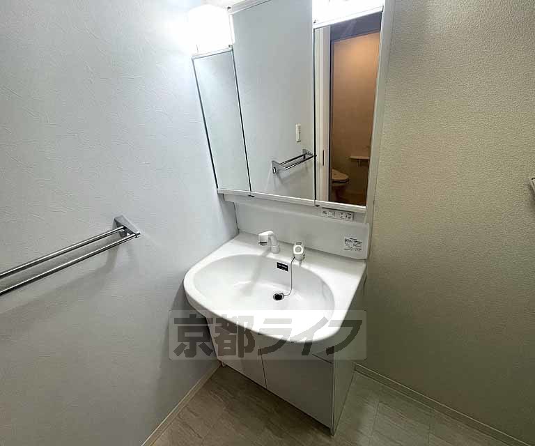 洗面設備　朝の準備はこちらで