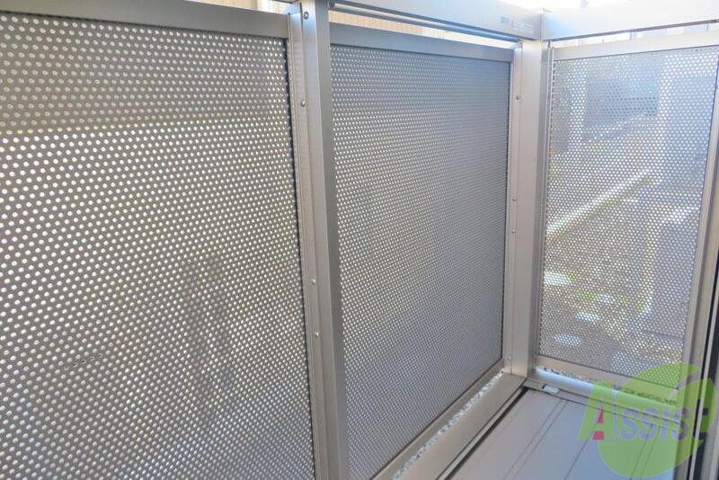 バルコニー　バルコニーもあるので洗濯物の外干しもＯＫです。