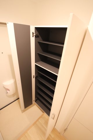 収納　シューズボックス