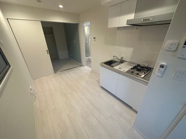 居室・リビング　明るく広々としたリビングです。