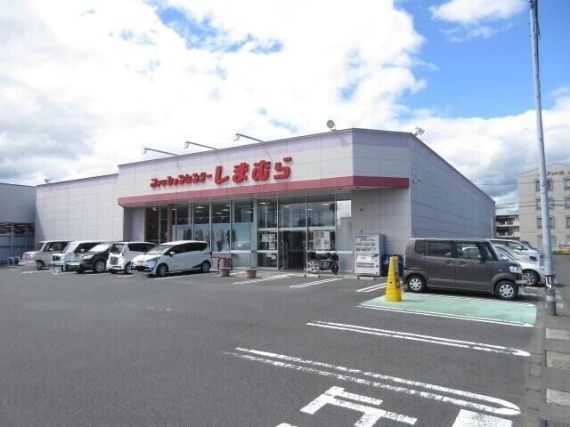 ショッピングセンター　ファッションセンターしまむら国分店（ショッピングセンター）まで826m