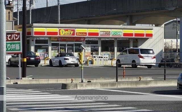 コンビニ　デイリーヤマザキ八潮南川崎店（コンビニ）まで700m