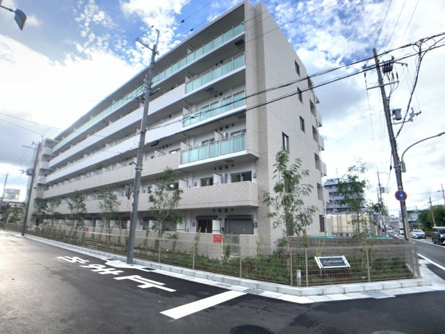 建物外観　安心のオートロック付き♪