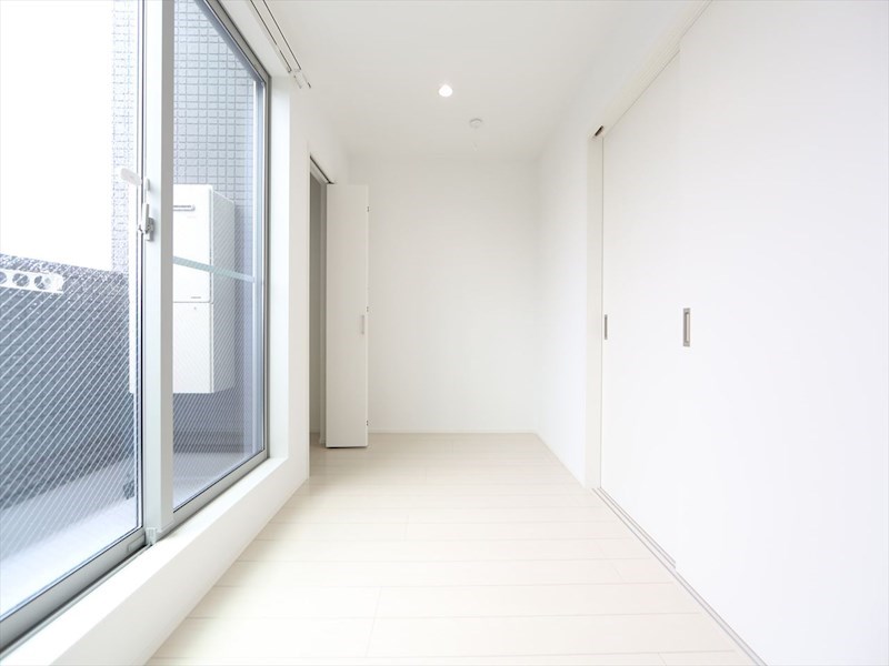 バルコニー　洋室4.9帖　クローゼット付　エアコン付　南面バルコニー