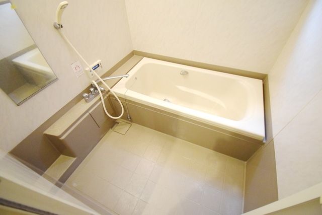 バス・シャワールーム　内装・設備