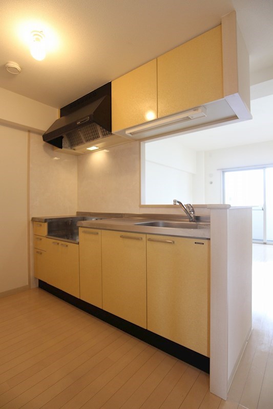 キッチン　※別号室の参考写真になります。