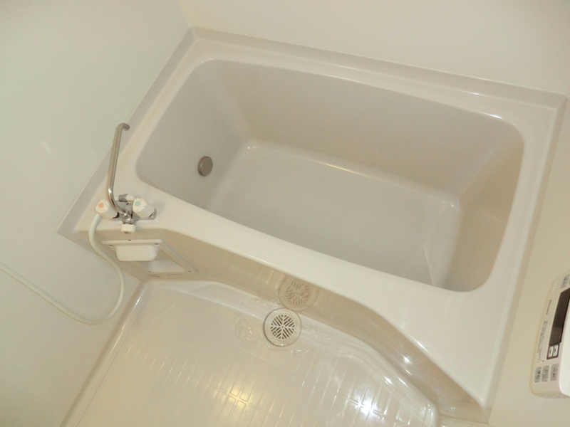 バス・シャワールーム　追い炊き機能付きです♪