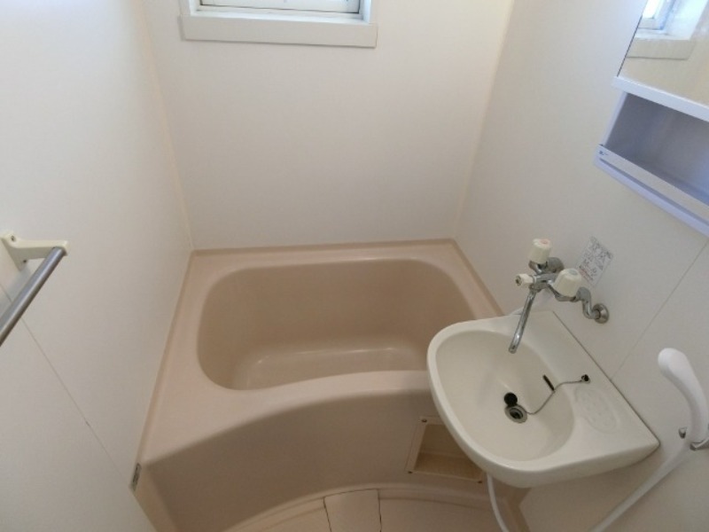 バス・シャワールーム　図面と現状に相違がある場合には現状を優先