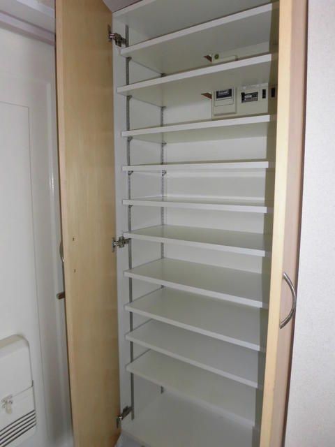 玄関　シューズボックス