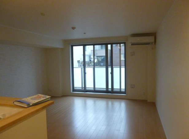 居室・リビング　☆明るい居室☆