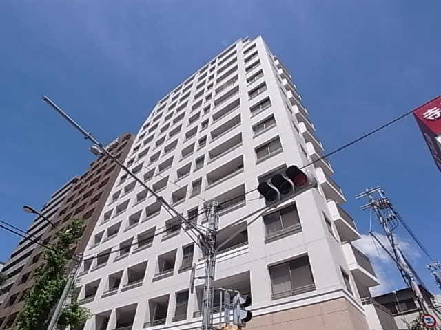 建物外観　重厚感のある外観