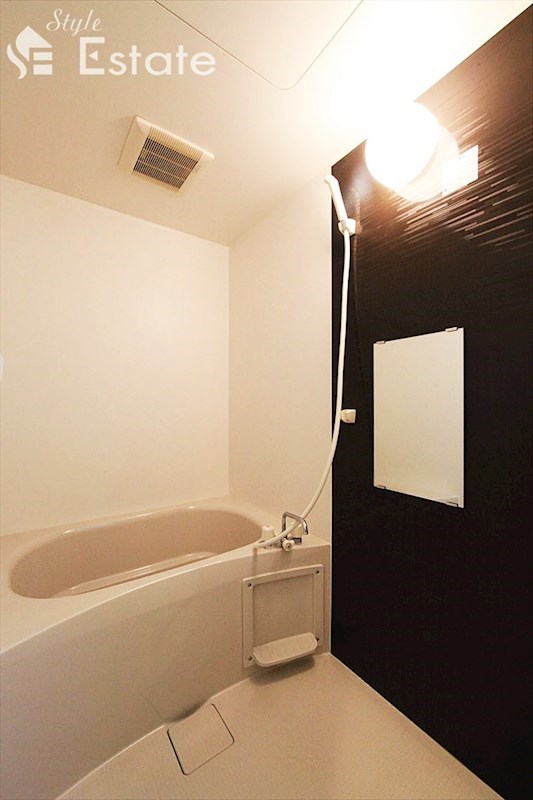 バス・シャワールーム　バスルーム