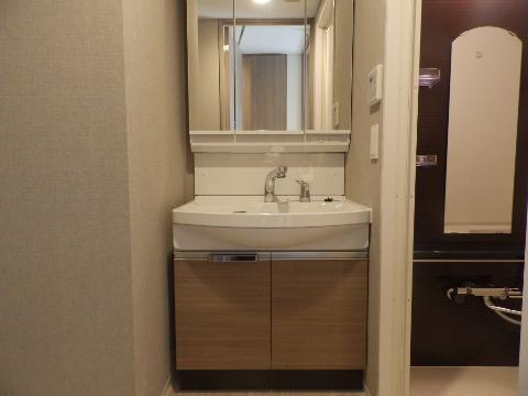 洗面設備　洗髪洗面化粧台