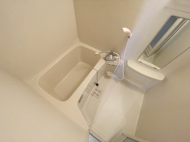 バス・シャワールーム　お風呂で日々の疲れを落としましょう