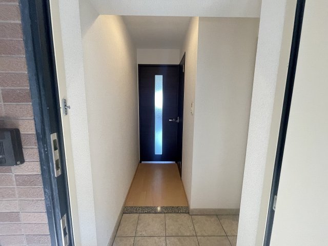 玄関　落ち着いた玄関です