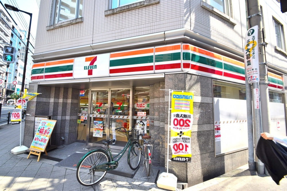 コンビニ　セブンイレブン　大阪内本町１丁目店（コンビニ）まで132m