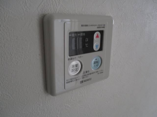 その他設備　給湯リモコン