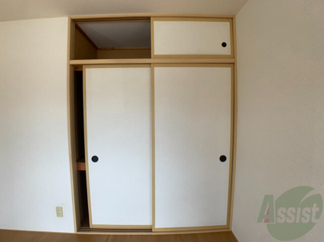 収納　広々とした収納の為用途に合わせて使うことが出来ますね。