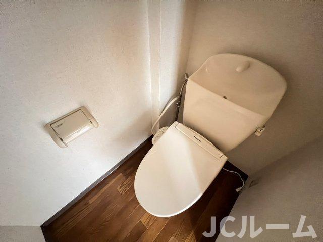 トイレ　同タイプの部屋違いになります