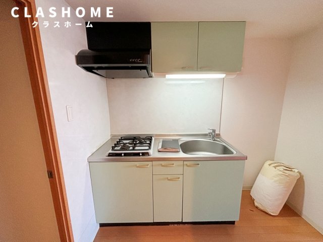 キッチン　同物件の別部屋になります。