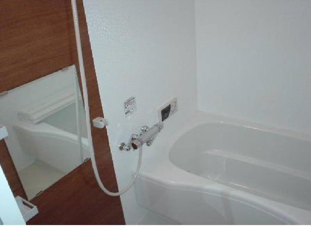 バス・シャワールーム　追い炊き機能付きで便利です！