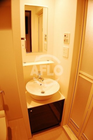 洗面設備　エスリード南堀江リバーサイド　独立洗面台